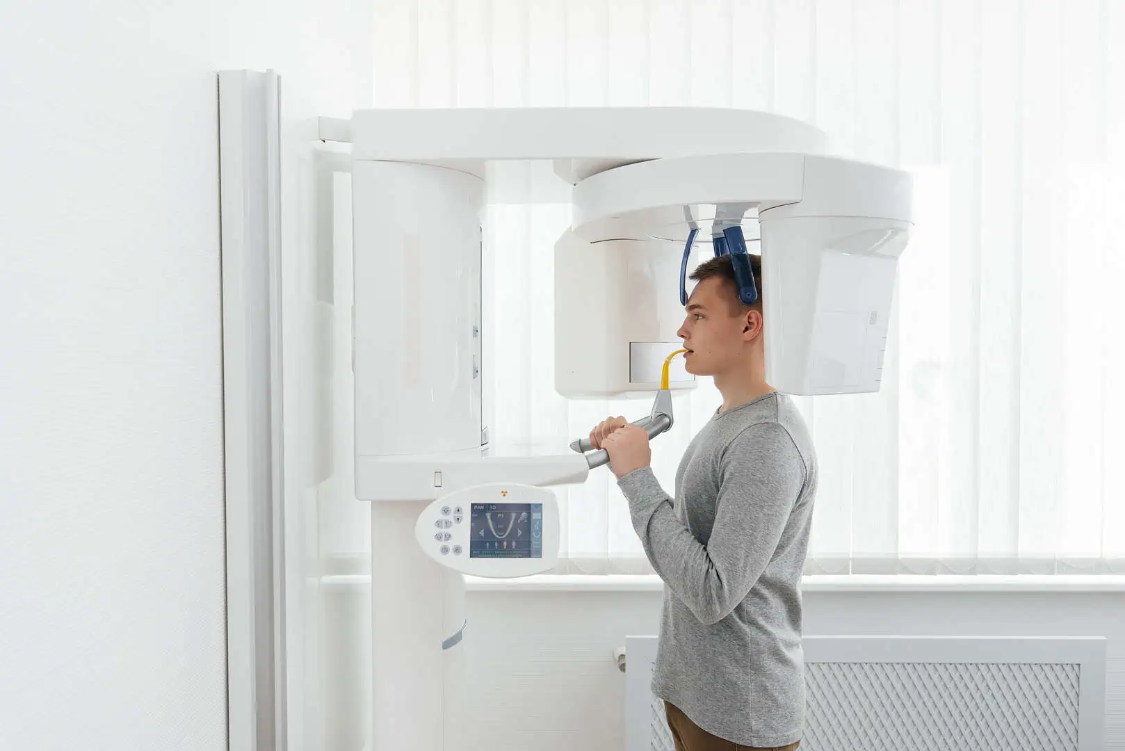 Digital intraoral scanning used to design a precise denture